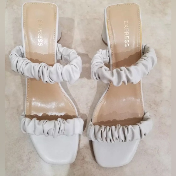 Express Ruched Double Band Heeled Sandals size 5.5-6 - Picture 5 of 11